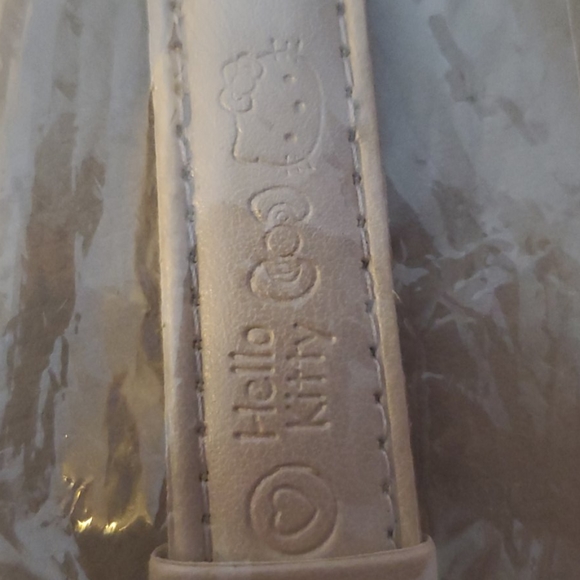 Watch - Picture 4 of 16